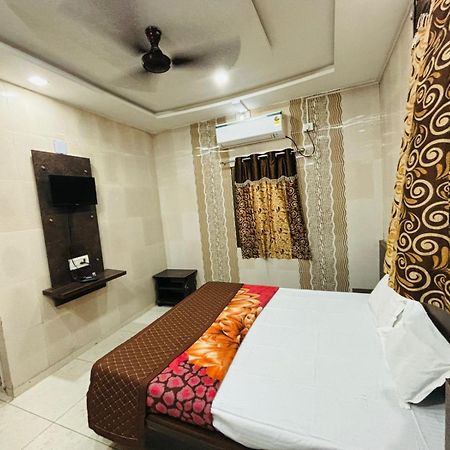 Hotel Shree Nath - 200 Meters From Dwarkadhish Temple 外观 照片