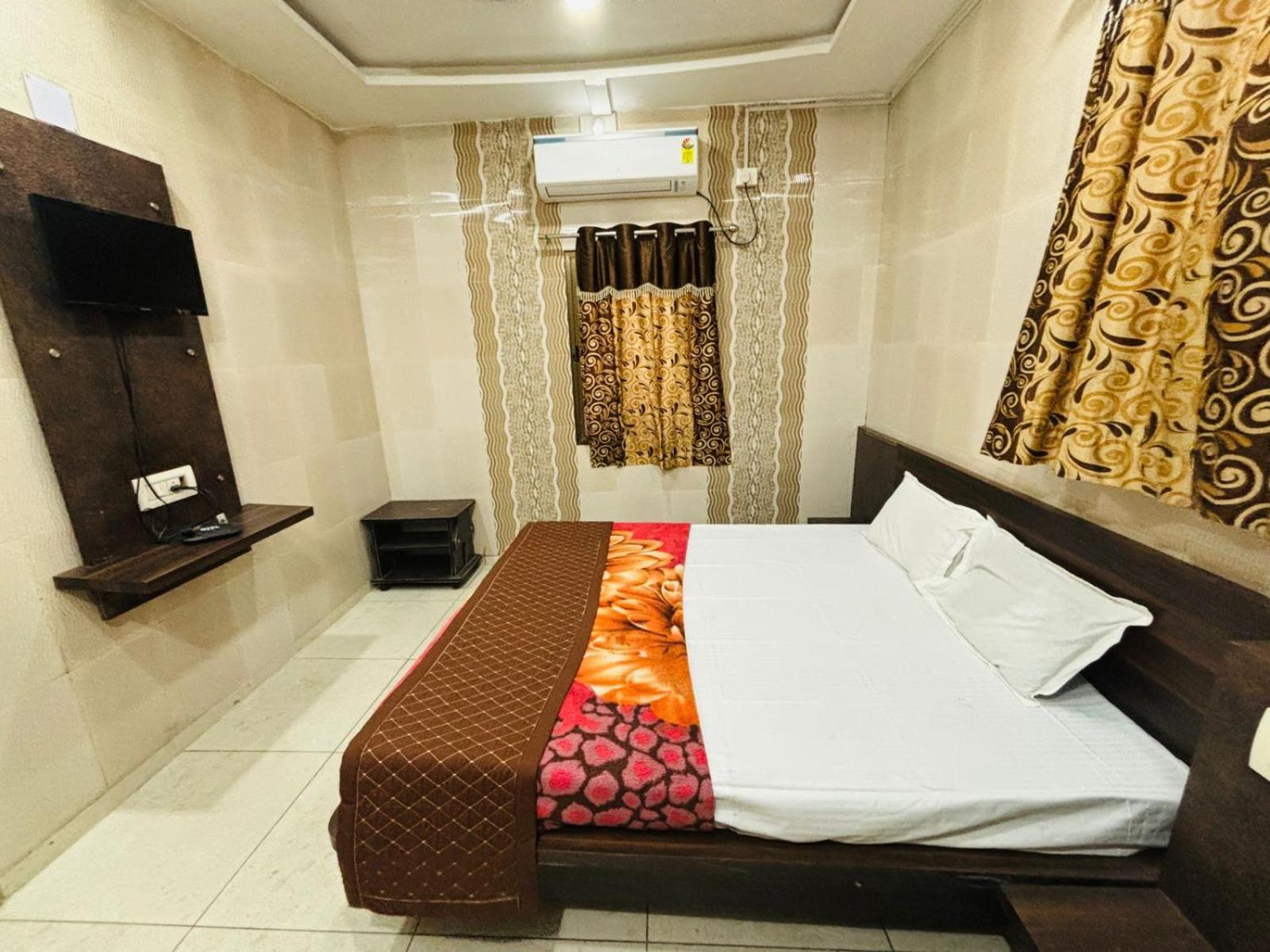 Hotel Shree Nath - 200 Meters From Dwarkadhish Temple 外观 照片