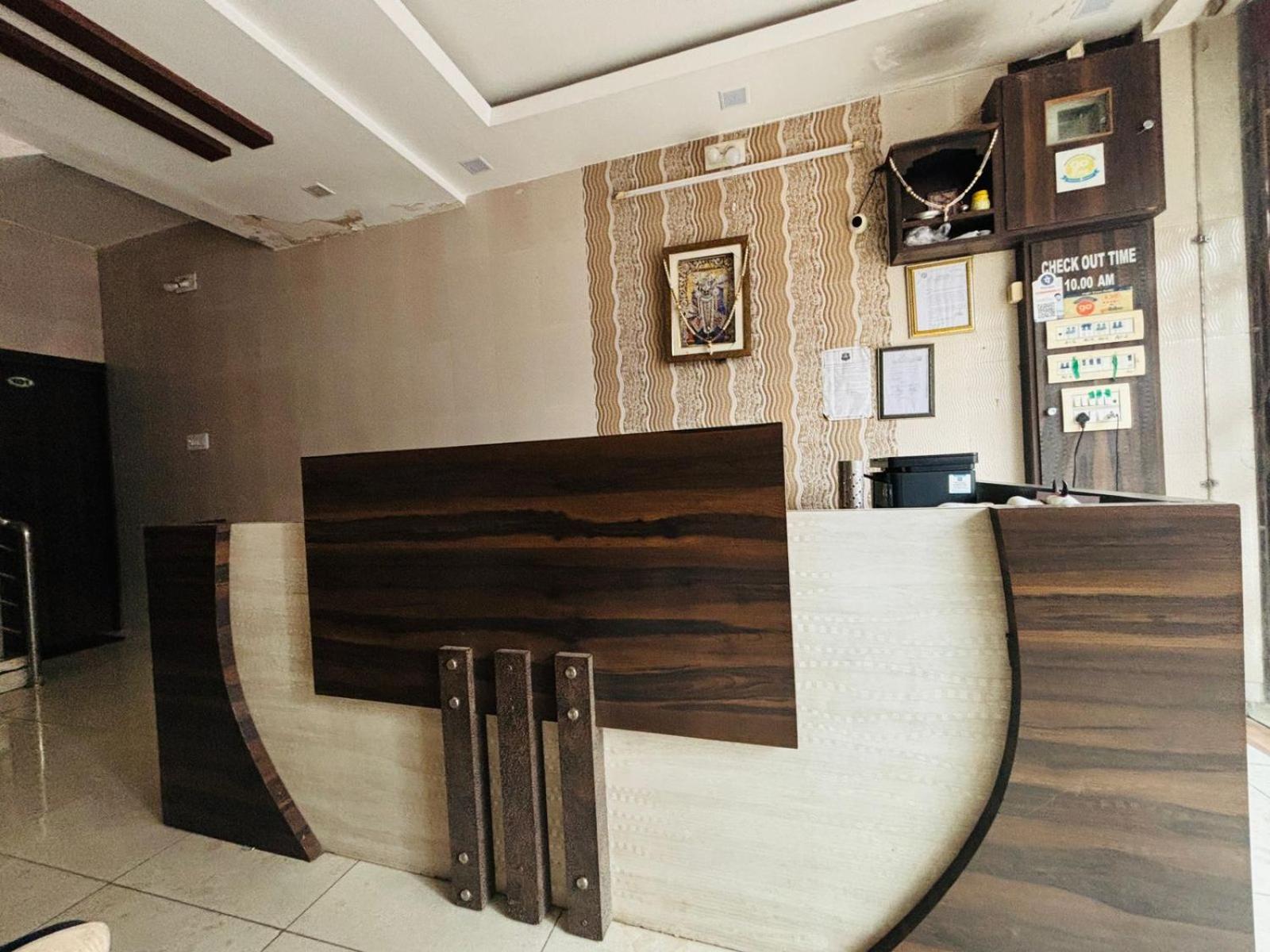 Hotel Shree Nath - 200 Meters From Dwarkadhish Temple 外观 照片